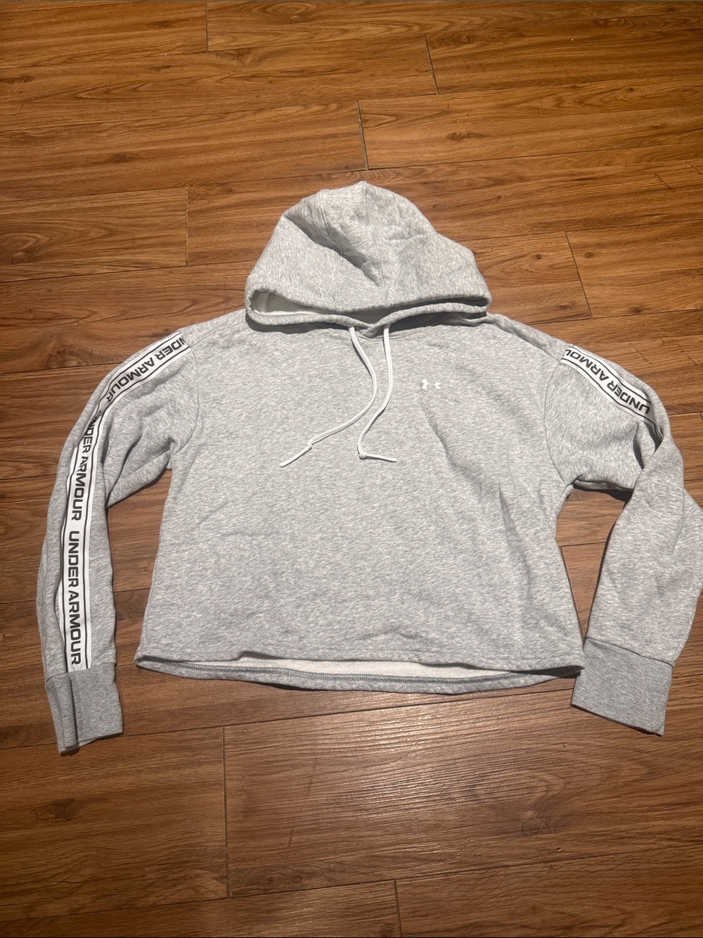 Under Armour Cropped Hoodie